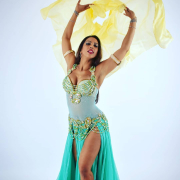 belly dance in Dubai